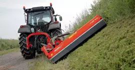 Мульчирователь TBE 22 в работе