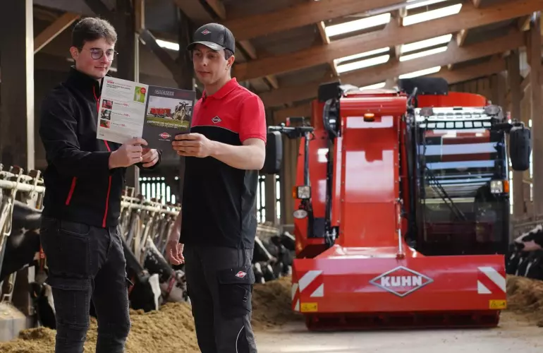 самоходный кормосмеситель