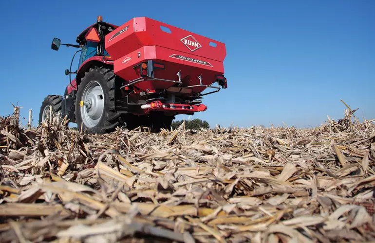kuhn axis fertilizer spreader homepage banner