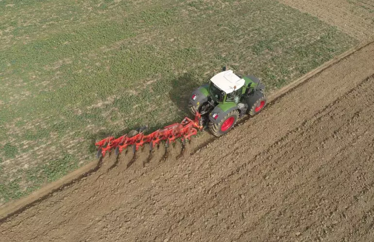 semi-mounted reversible plough vari-leader 183