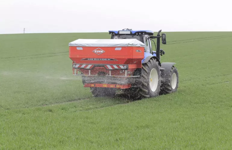 AXIS ISOBUS в действии