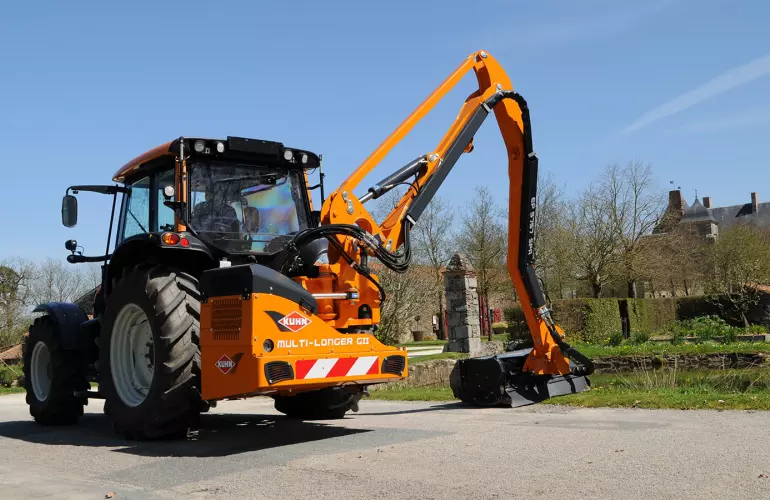 Модель машины для подрезки кустов и травы KUHN MULTI-LONGER GII 5757 SPAL: мощная кинематика