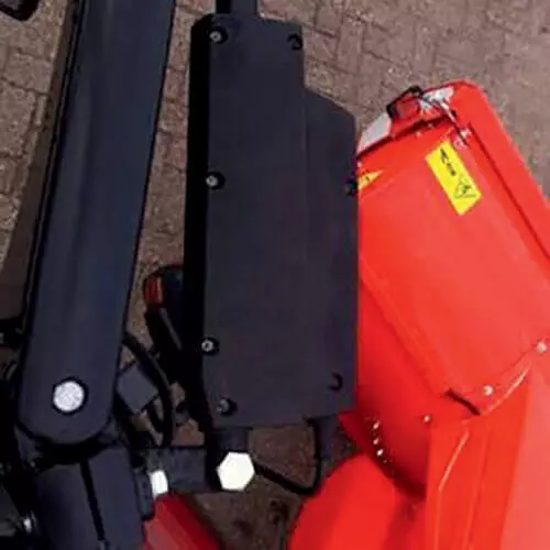 Подъезд к узким помещениям стал возможен благодаря выдвижным зеркалам заднего вида с электроприводом!