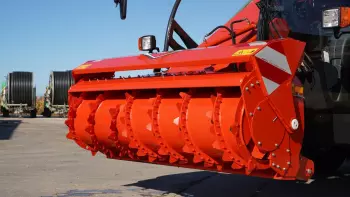 Погрузочная размалывающая головка SPV Power-Intense длиной 2,00 м и мощностью 120 л.с. имеет функцию «дополнительная мощность».